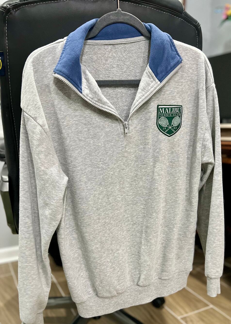 Zoe + Liv Malibu Tennis Club Women's Quarter Zip Sweatshirt Size M